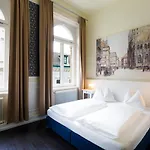 Hotel Columbia